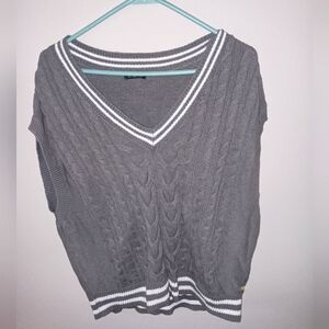 Women's Large Wild Fable Gray V-Neck Cable Knit Sweater